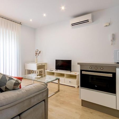 Charming 2 Bedroom Apartment Triana Bridge By Ocityzen セビリア エクステリア 写真