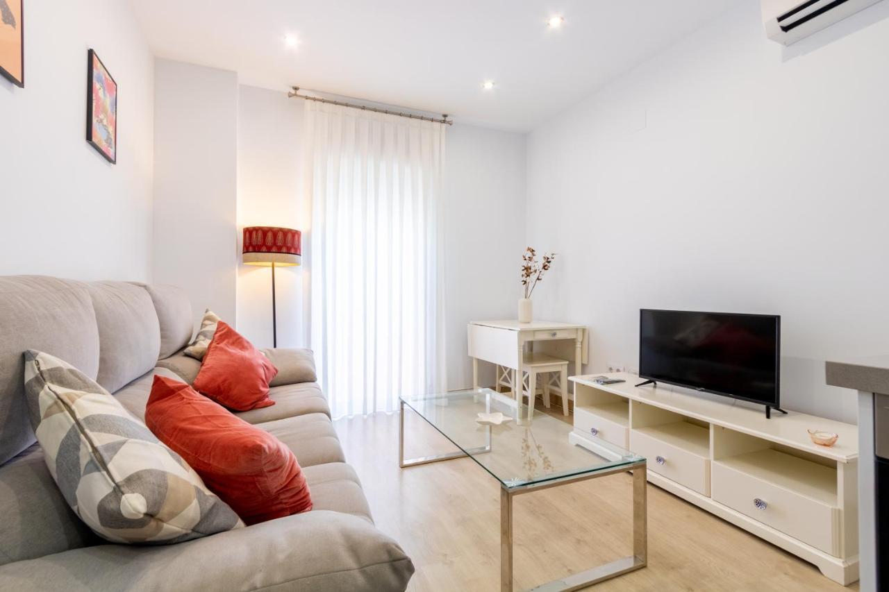 Charming 2 Bedroom Apartment Triana Bridge By Ocityzen セビリア エクステリア 写真