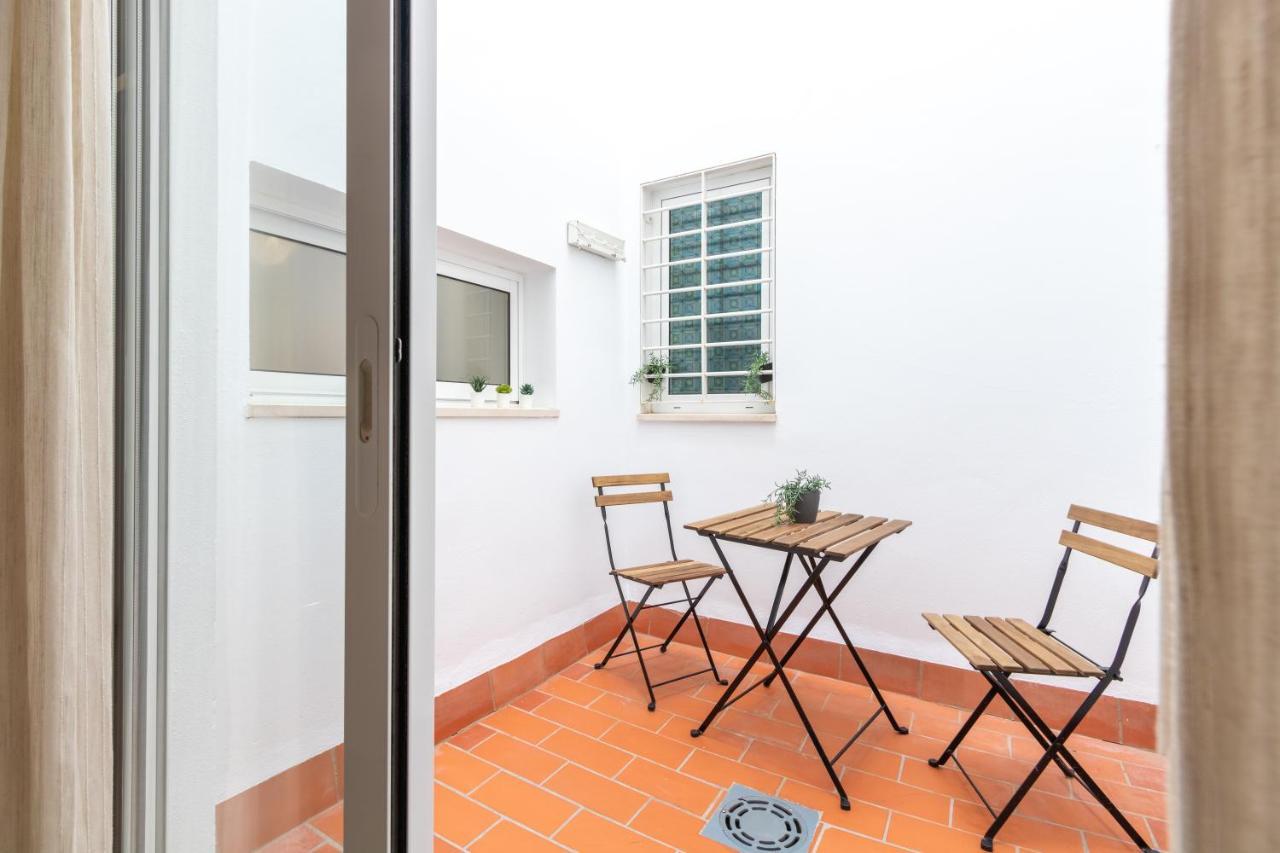 Charming 2 Bedroom Apartment Triana Bridge By Ocityzen セビリア エクステリア 写真